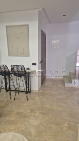 tres-bel-appartement-en-location-a-gueliz-surface-de-82-m2-terrasse-et-ascenseur-big-2