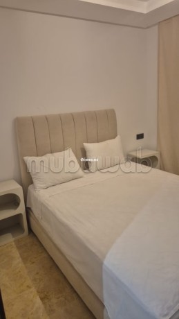 tres-bel-appartement-en-location-a-gueliz-surface-de-82-m2-terrasse-et-ascenseur-big-7