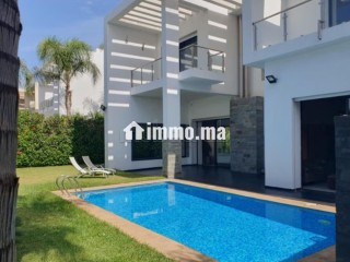 villa-meuble-avec-piscine-en-location-a-bouskoura