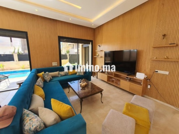 superbe-villa-moderne-quartier-residentiel-prise-big-3