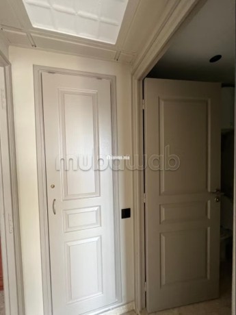 studio-a-vendre-avec-terasse-au-quartier-gauthier-big-1