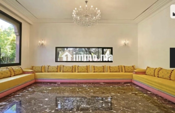 villa-dexception-a-vendre-rare-big-3