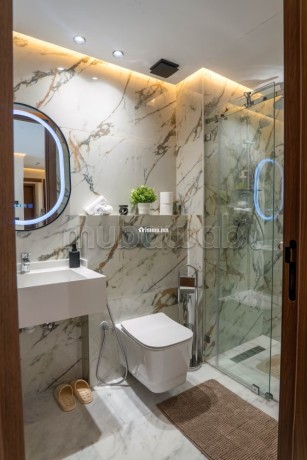 elegante-et-centrale-avec-vue-sur-locean-big-5