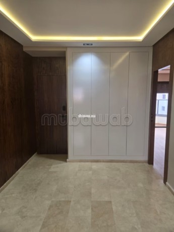 location-saisonniere-villa-de-luxe-a-ain-diab-extension-1-piece-porte-blindee-et-residence-securisee-big-15