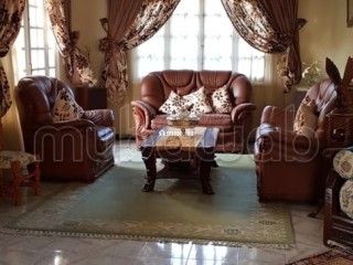 Villa de standing à vendre à Harhoura - Bureau à vendre - Temara