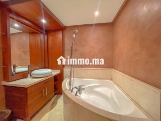 Appartement en location à Racine sans vis a vis. Surface totale 130 m². Bien meublé - Appartement à louer - Casablanca