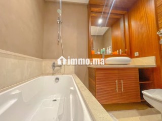 Appartement en location à Racine sans vis a vis. Surface totale 130 m². Bien meublé - Appartement à louer - Casablanca
