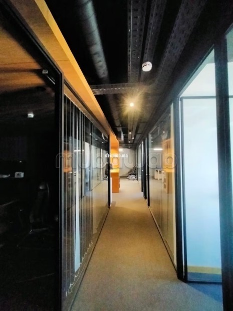 Magnifique bureau de 300 m2 aménagé à louer sur Sidi maarouf la coline - Location Immobilier - Casablanca - photo 4