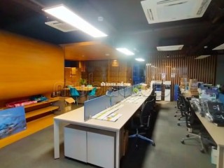 magnifique-bureau-de-300-m2-amenage-a-louer-sur-sidi-maarouf-la-coline