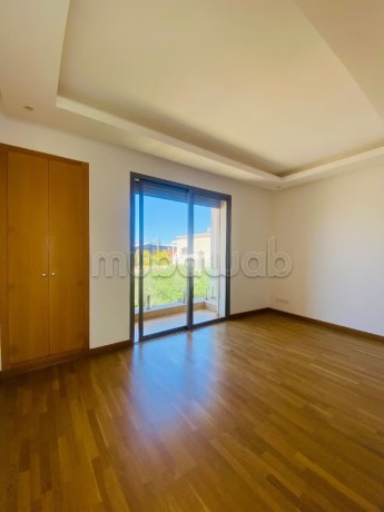 villa-de-luxe-a-louer-a-ain-diab-sindibad-4-chambres-chambre-de-personnels-big-10