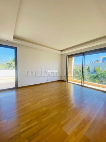 villa-de-luxe-a-louer-a-ain-diab-sindibad-4-chambres-chambre-de-personnels-big-15