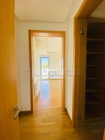 villa-de-luxe-a-louer-a-ain-diab-sindibad-4-chambres-chambre-de-personnels-big-19