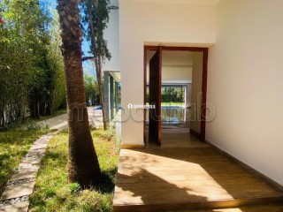Villa luxe, isolée à louer vide sur Aindiab, 4 chambres 2 chambres de personnels - Villa à louer - Casablanca