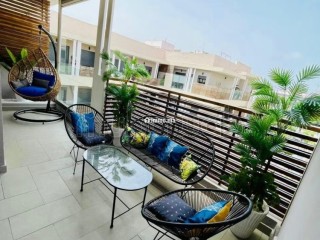 Magnifique appartement 3 chambres chambre de personnel a louer sur Oasis, a proximité de CFC, résidence fermée sans vis a vis - Appartement à louer - Casablanca