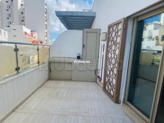 Magnifique studio en plein centre de maarif a louer, grande terrasse a 1 min des twin center - Appartement à louer - Casablanca
