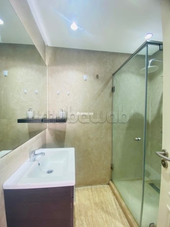 magnifique-studio-en-plein-centre-de-maarif-a-louer-grande-terrasse-a-1-min-des-twin-center-big-2