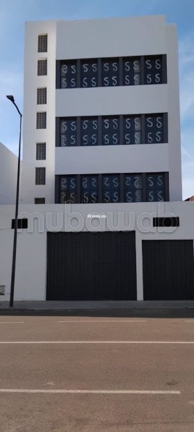 Location d’un beau immeuble à plateaux de 3 étages sur Ain Sabaa - Location Immobilier - Casablanca - photo 1