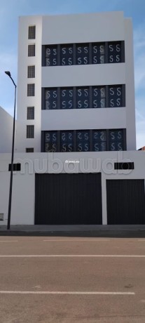 location-dun-beau-immeuble-a-plateaux-de-3-etages-sur-ain-sabaa-big-0
