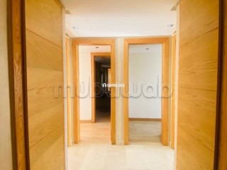 Villa bout de bande à louer meublé sur CGI Bouskoura - Villa à louer