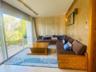 Villa bout de bande à louer meublé sur CGI Bouskoura - Villa à louer