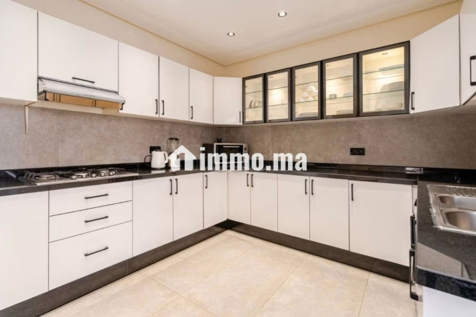 Magnifique appartement meublé 3 chambres a louer sur Triangle dor - Location Immobilier - Casablanca - photo 5