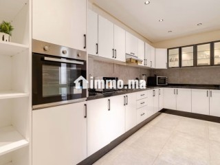 Magnifique appartement meublé 3 chambres a louer sur Triangle dor - Appartement à louer - Casablanca
