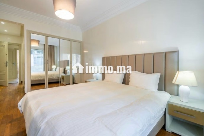 magnifique-appartement-meuble-3-chambres-a-louer-sur-triangle-dor-big-8