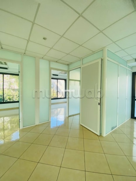 Bureaux à louer à Oasis. Surface de 138 m² - Location Immobilier - Casablanca - photo 7