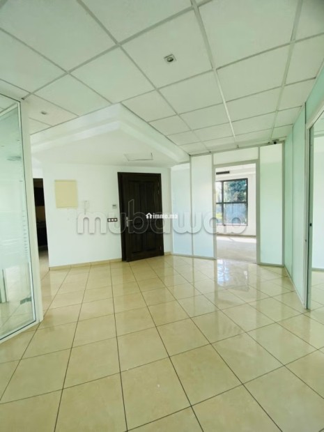 Bureaux à louer à Oasis. Surface de 138 m² - Location Immobilier - Casablanca - photo 8
