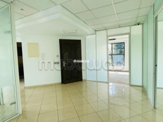 Bureaux à louer à Oasis. Surface de 138 m² - Villa à louer - Casablanca