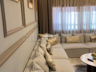 Apparemment 2 ch RDC à vendre entièrement rénové meublé neuf à Guéliz. Surface de 157 m² avec cour anglaise - Appartement à vendre - Marrakech