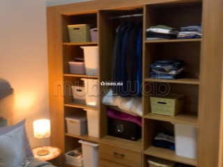 Apparemment 2 ch RDC à vendre entièrement rénové meublé neuf à Guéliz. Surface de 157 m² avec cour anglaise - Appartement à vendre - Marrakech