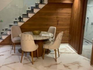 Beau duplex en RDC à vendre meublé a Victor Hugo Surface totale 97 m² avec cour anglaise incluse - Appartement à vendre - Marrakech