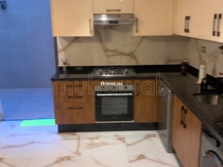 Beau duplex en RDC à vendre meublé a Victor Hugo Surface totale 97 m² avec cour anglaise incluse - Appartement à vendre - Marrakech
