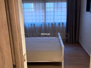 Beau duplex en RDC à vendre meublé a Victor Hugo Surface totale 97 m² avec cour anglaise incluse - Appartement à vendre - Marrakech