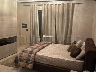 Bel appartement en duplex 156 m2 avec pièces à vivre 100 m2 à vendre à Guéliz. 2 belles chambres - Appartement à vendre - Marrakech