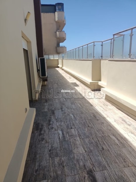 Superbe appartement à louer à Palmier.
Surface totale 170 m².
Avec ascenseur et terrasse - Location Immobilier - Casablanca - photo 3