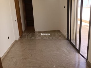 Superbe appartement à louer à Palmier.
Surface totale 170 m².
Avec ascenseur et terrasse - Appartement à louer - Casablanca