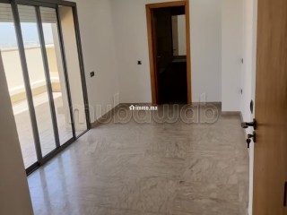 Superbe appartement à louer à Palmier.
Surface totale 170 m².
Avec ascenseur et terrasse - Appartement à louer - Casablanca