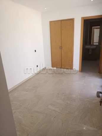 superbe-appartement-a-louer-a-palmier-surface-totale-170-m2-avec-ascenseur-et-terrasse-big-14