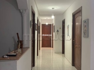 Appartement de vacances à louer à Malabata. Superficie 130 m². Garage et terrasse - Appartement à vendre - Tanger