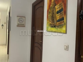 Appartement de vacances à louer à Malabata. Superficie 130 m². Garage et terrasse - Appartement à vendre - Tanger