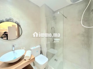 Investissement Idéal: Studio Meublé Haut Standing avec Garage à Maarif Extension - Appartement à louer - Casablanca
