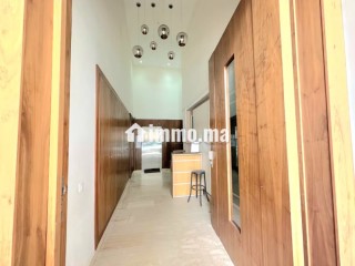 Investissement Idéal: Studio Meublé Haut Standing avec Garage à Maarif Extension - Appartement à louer - Casablanca
