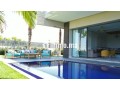 villa-contemporaine-en-front-de-golf-ligne-epure-small-2