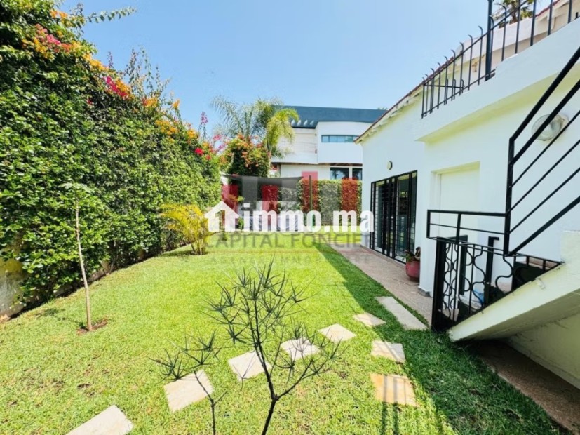 Magnifique villa à louer à Anfa. 3 belles chambres. Meublé - Location Immobilier - Casablanca - photo 2