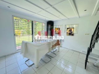 Magnifique villa à louer à Anfa. 3 belles chambres. Meublé - Villa à louer - Casablanca