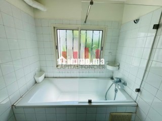 Magnifique villa à louer à Anfa. 3 belles chambres. Meublé - Villa à louer - Casablanca