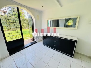 Magnifique villa à louer à Anfa. 3 belles chambres. Meublé - Villa à louer - Casablanca