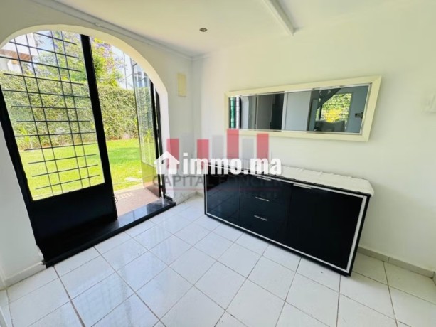 magnifique-villa-a-louer-a-anfa-3-belles-chambres-meuble-big-4